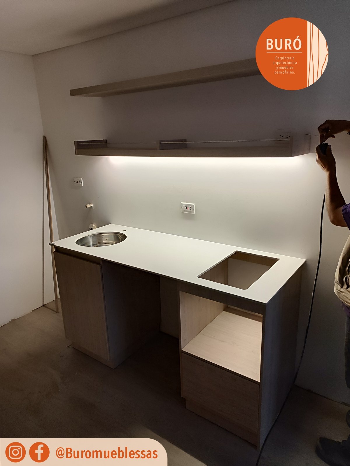 Cocina Apartaestudio 1.0.jpg